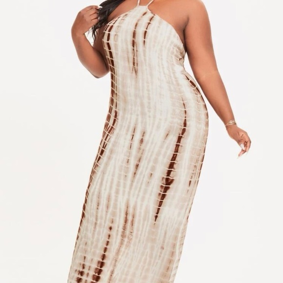 Tie Dye halter dress - Picture 3 of 4